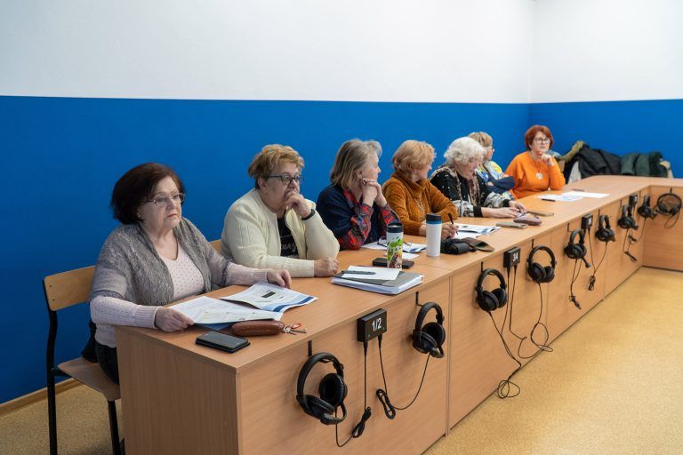 zajęcia z cyberbezpieczeństwa dla seniorów